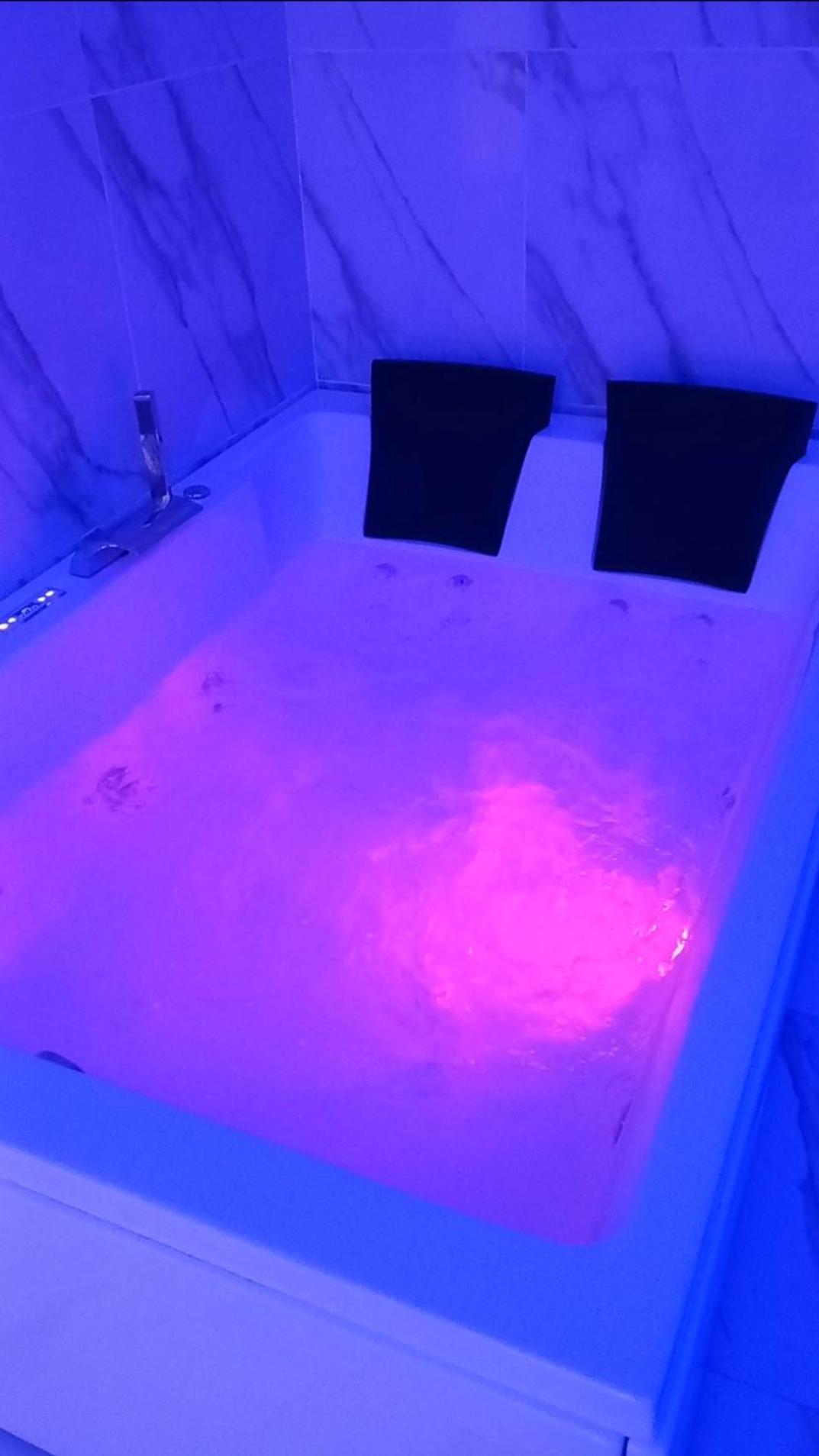 Jacuzzi Suite King مارسالا المظهر الخارجي الصورة